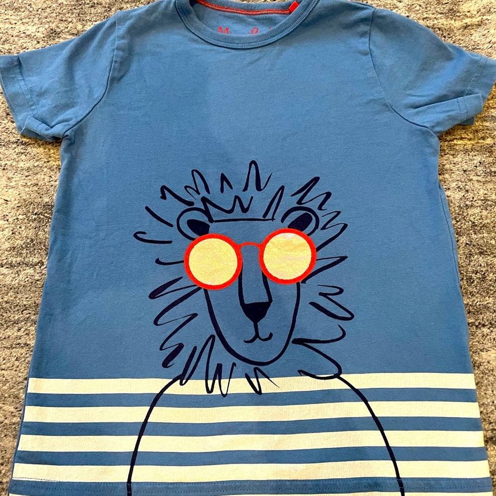 Mini Boden short sleeve t-shirt Lion - Like new - size 6-7y